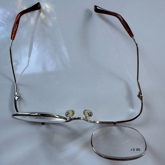 Magnifico Eye Makeup Glasses - Picture 1 of 8